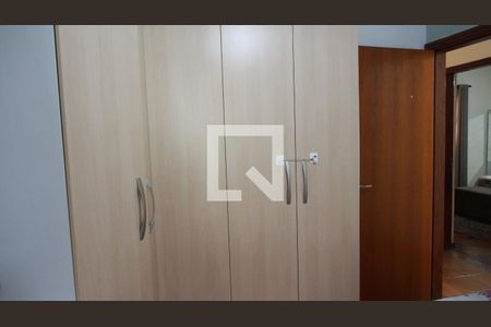 Casa à venda com 240m², 4 quartos e 3 vagasQuarto 1