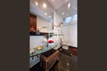 Casa à venda com 680m², 5 quartos e 3 vagasLavabo 2