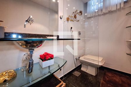 Casa à venda com 680m², 5 quartos e 3 vagasLavabo 2