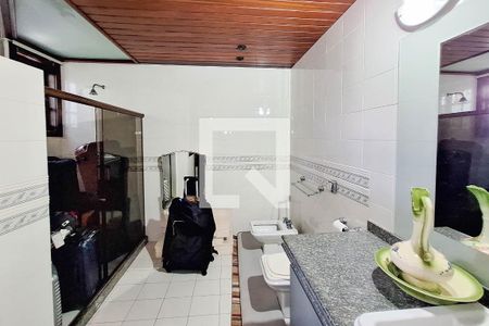Casa à venda com 680m², 5 quartos e 3 vagasBanheiro da Suíte 3