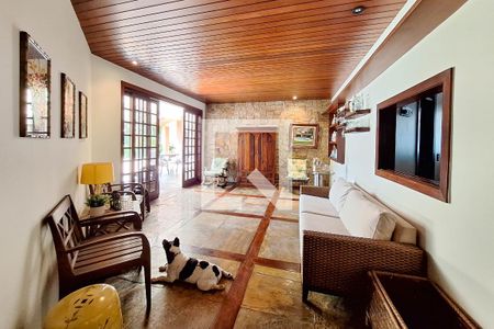 Casa à venda com 680m², 5 quartos e 3 vagasSala 4