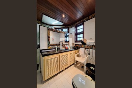 Casa à venda com 680m², 5 quartos e 3 vagasBanheiro da Suíte 4