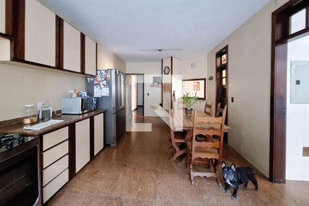 Casa à venda com 680m², 5 quartos e 3 vagasCozinha