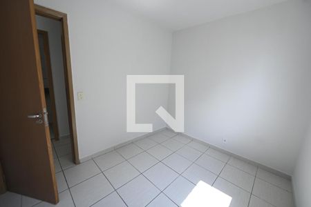  Quarto 1 de apartamento para alugar com 2 quartos, 55m² em Vila Rosa, Goiânia