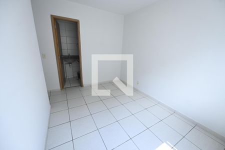 Sala de apartamento para alugar com 2 quartos, 55m² em Vila Rosa, Goiânia