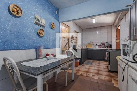 Cozinha de casa à venda com 2 quartos, 121m² em Costa E Silva, Porto Alegre