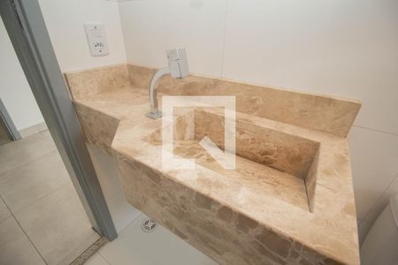 Banheiro da Suíte de casa à venda com 3 quartos, 180m² em Vila Pereira Barreto, São Paulo