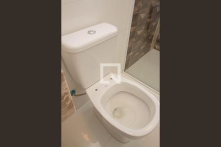 Banheiro da Suíte de casa à venda com 3 quartos, 180m² em Vila Pereira Barreto, São Paulo