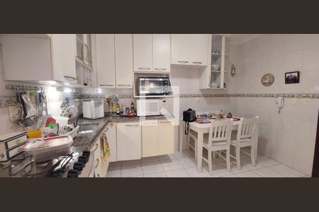 Apartamento à venda com 94m², 3 quartos e 2 vagasCozinha 