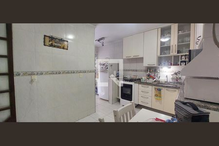 Apartamento à venda com 94m², 3 quartos e 2 vagasCozinha 