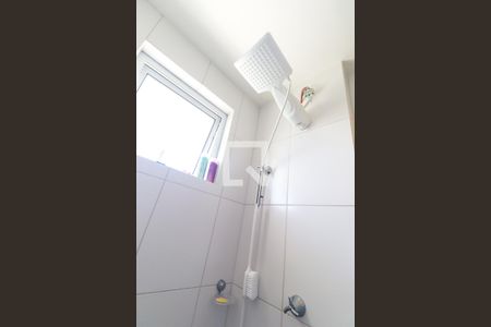 Banheiro Social de apartamento para alugar com 2 quartos, 60m² em Cidade Industrial de Curitiba, Curitiba