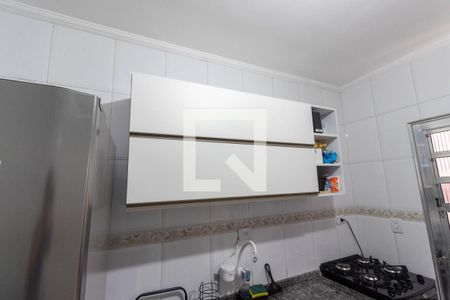 Casa de condomínio para alugar com 110m², 3 quartos e 2 vagas Casa de condomínio para alugar com 110m², 3 quartos e 2 vagasCozinha - Armários
