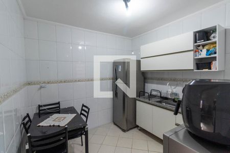 Casa de condomínio para alugar com 110m², 3 quartos e 2 vagas Casa de condomínio para alugar com 110m², 3 quartos e 2 vagasCozinha