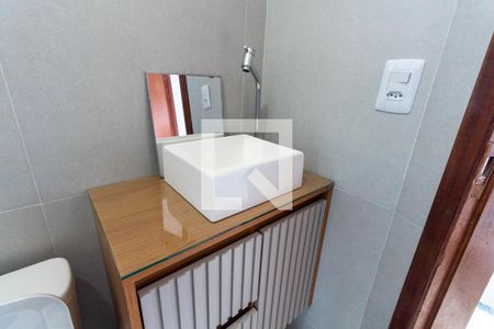 Casa de condomínio para alugar com 110m², 3 quartos e 2 vagas Casa de condomínio para alugar com 110m², 3 quartos e 2 vagasBanheiro