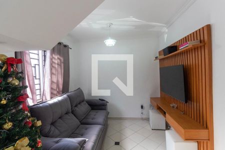 Sala de casa de condomínio para alugar com 3 quartos, 110m² em Cangaiba, São Paulo