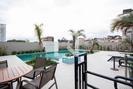 Apartamento à venda com 29m², 1 quarto e sem vaga Apartamento à venda com 29m², 1 quarto e sem vagaÁrea comum - Piscina