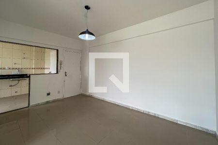 Sala de apartamento para alugar com 2 quartos, 60m² em Carlos Prates, Belo Horizonte