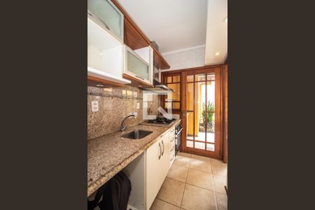 Cozinha de casa à venda com 3 quartos, 270m² em Jardim Isabel, Porto Alegre