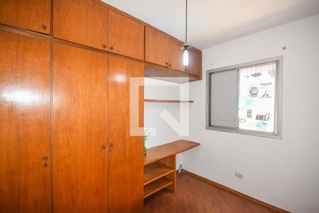 Quarto 1 de apartamento para alugar com 2 quartos, 55m² em Parque Santos Dumont, Taboão da Serra