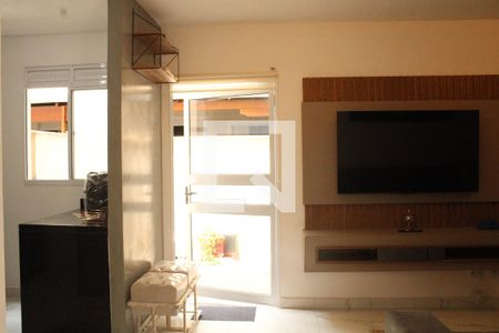 Sala conjugada com Cozinha de apartamento para alugar com 2 quartos, 50m² em Chacaras Reunidas Santa Terezinha, Contagem