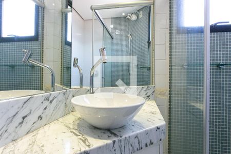 Apartamento à venda com 82m², 3 quartos e 2 vagasBanheiro da Suíte