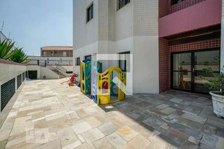Apartamento à venda com 82m², 3 quartos e 2 vagasÁrea comum - Playground