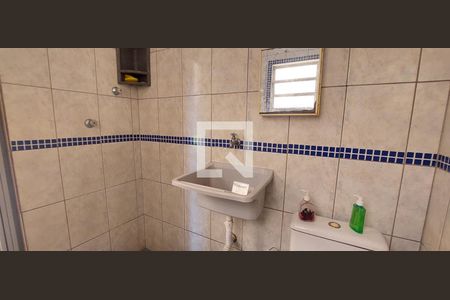 Casa à venda com 189m², 2 quartos e 1 vagaEdícula - banheiro