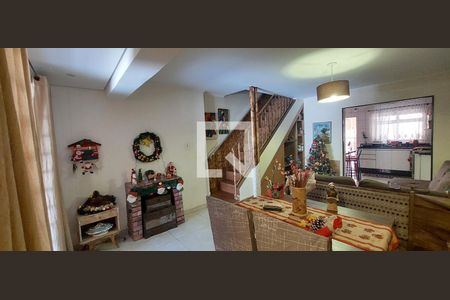 Sala de casa à venda com 2 quartos, 189m² em Vila São Pedro, Santo André