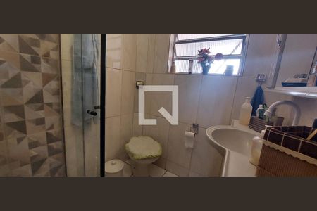 Casa à venda com 189m², 2 quartos e 1 vagaBanheiro 2