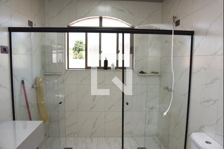 Casa à venda com 1000m², 3 quartos e 6 vagasBanheiro da Suíte 1