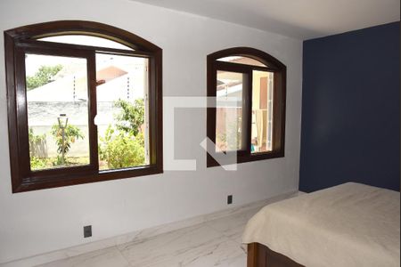 Casa à venda com 1000m², 3 quartos e 6 vagasSuíte 2