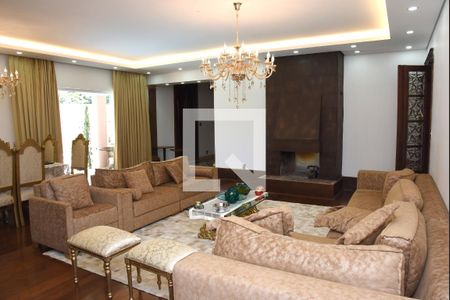 Sala de casa à venda com 3 quartos, 1000m² em Jardim Santa Helena, São Paulo