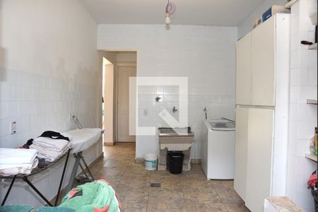 Casa à venda com 1000m², 3 quartos e 6 vagasÁrea de Serviço