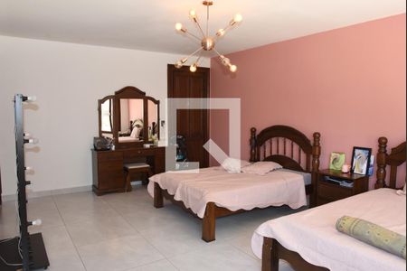 Casa à venda com 1000m², 3 quartos e 6 vagasSuíte 3