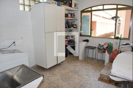 Casa à venda com 1000m², 3 quartos e 6 vagasÁrea de Serviço