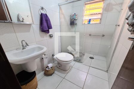 Casa à venda com 172m², 4 quartos e 2 vagas Casa à venda com 172m², 4 quartos e 2 vagasBanheiro - CASA 2