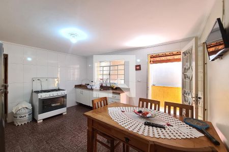 Casa à venda com 172m², 4 quartos e 2 vagas Casa à venda com 172m², 4 quartos e 2 vagasCozinha - CASA 1