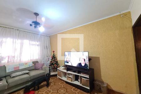 Casa à venda com 172m², 4 quartos e 2 vagas Casa à venda com 172m², 4 quartos e 2 vagasSala - CASA 2