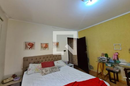 Casa à venda com 172m², 4 quartos e 2 vagas Casa à venda com 172m², 4 quartos e 2 vagasQuarto 2 - CASA 2