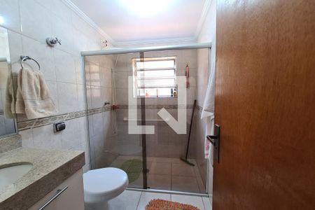 Casa à venda com 172m², 4 quartos e 2 vagas Casa à venda com 172m², 4 quartos e 2 vagasBanheiro - CASA 1