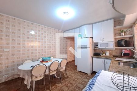 Casa à venda com 172m², 4 quartos e 2 vagas Casa à venda com 172m², 4 quartos e 2 vagasCozinha - CASA 2