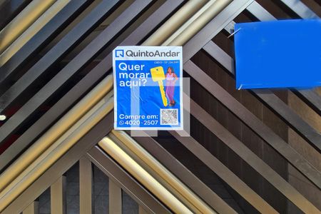 Casa à venda com 172m², 4 quartos e 2 vagas Casa à venda com 172m², 4 quartos e 2 vagasplaquinha