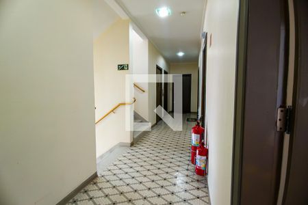Apartamento à venda com 96m², 3 quartos e sem vagaCorredor