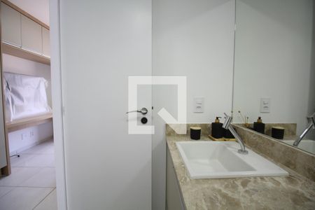 Banheiro de apartamento para alugar com 1 quarto, 25m² em Vila Mariana, São Paulo