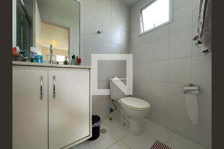 Apartamento à venda com 55m², 2 quartos e 1 vaga Apartamento à venda com 55m², 2 quartos e 1 vagaBanheiro da Suíte