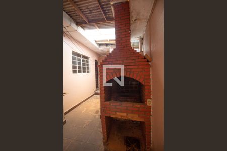 Casa à venda com 200m², 3 quartos e 2 vagasChurrasqueira