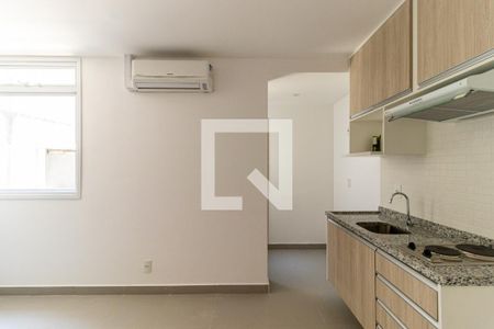 Cozinha  de apartamento para alugar com 2 quartos, 57m² em República, São Paulo