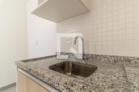 Cozinha - Torneira de apartamento para alugar com 2 quartos, 57m² em República, São Paulo