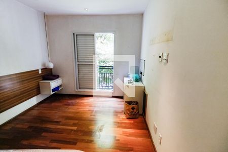 Casa de condomínio à venda com 106m², 3 quartos e 2 vagasSuíte