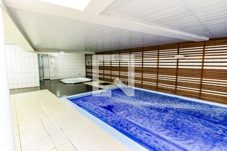 Casa de condomínio à venda com 106m², 3 quartos e 2 vagasPiscina Coberta